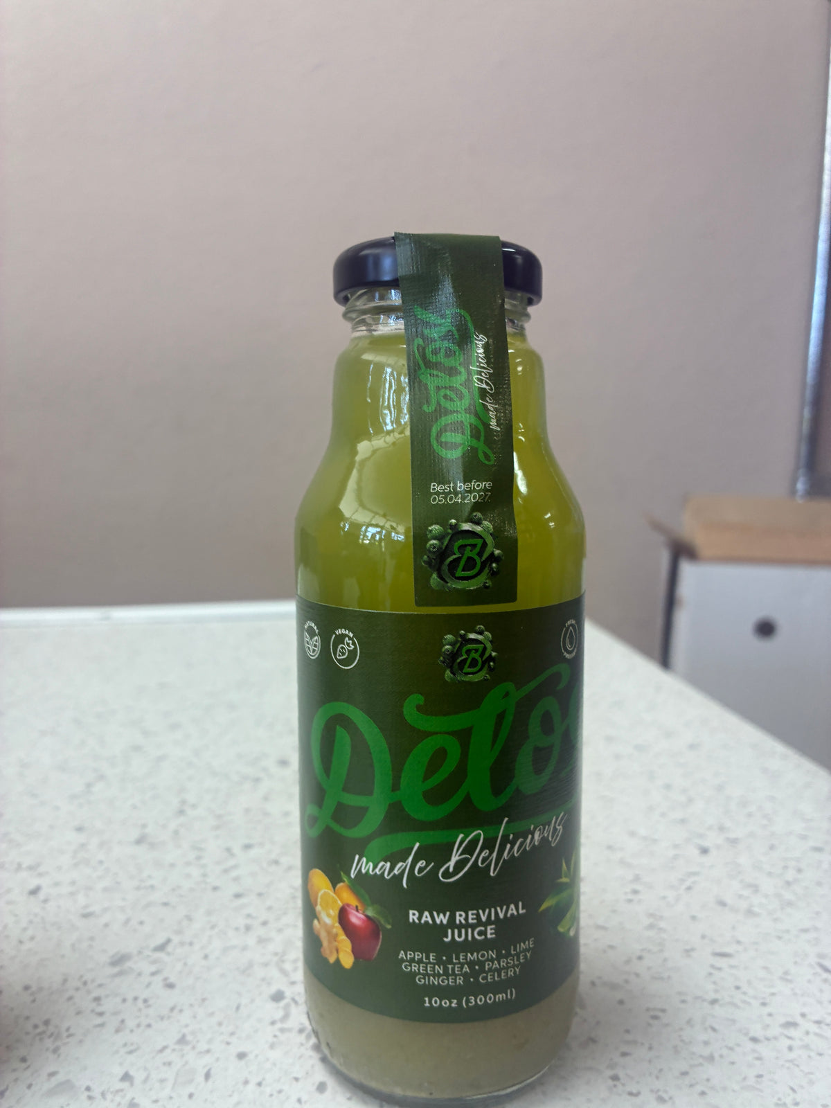 Detox Made Delicious – Raw Revival Juice, 10 oz (300 mL)