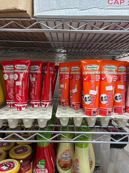 Authentic Univer Piros Arany Red Gold Hungarian Paprika Paste Sweat Hot 160g