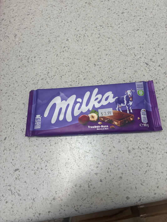 Milka Raisins & Nut Chocolate Bar 100g